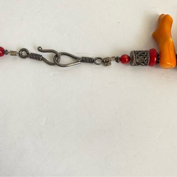 Coral Branch Necklace HUGE Beads Dyed Red Orange Maximalist Iris Apfel Vintage - Picture 8 of 13